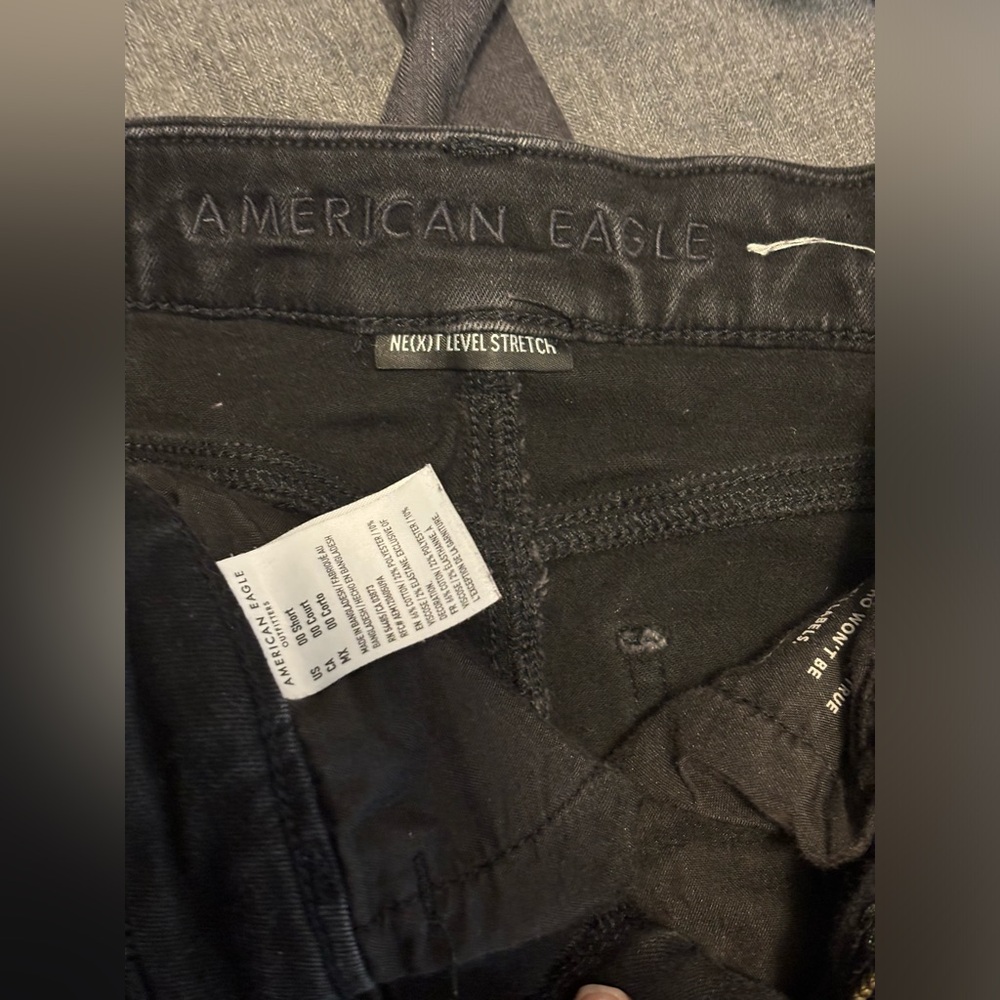Size 00, like new, worn a couple times. 
American eagle jeans